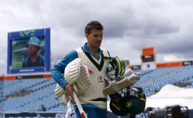 Alex Carey.