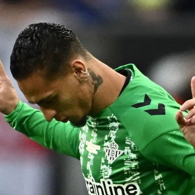 Antony farewell to Real Betis