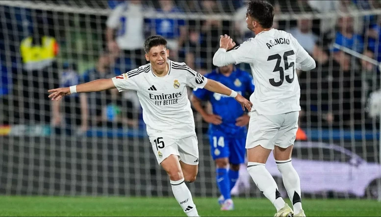 Arda Guler of Real Madrid celebrates his goal