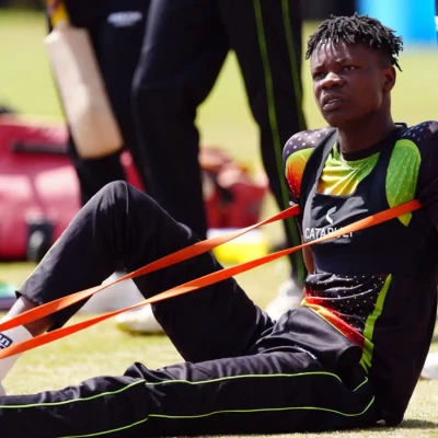 Blessing Muzarabani injured