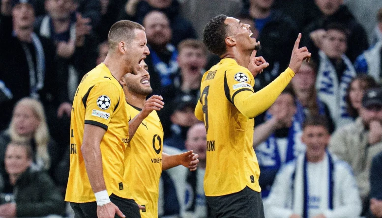Borussia Dortmund v Copenhagen Felix Nmecha UCL 2025 october alamy