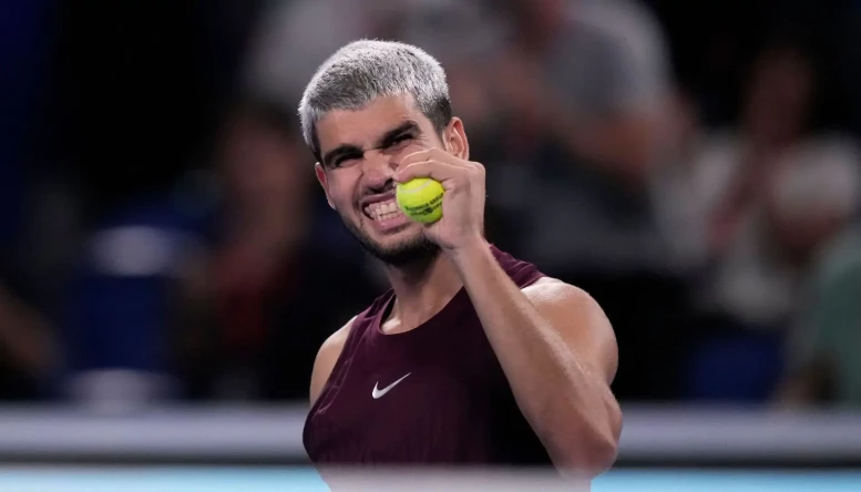 Carlos Alcaraz Japan Open 2025 SF alamy