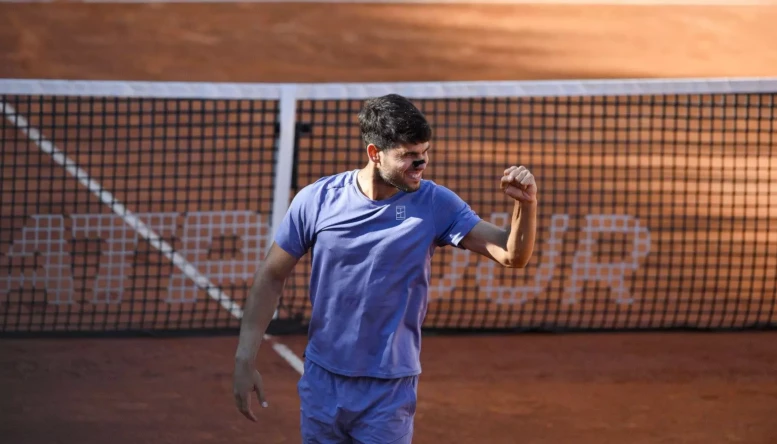 Carlos Alcaraz reaches Italian Open final