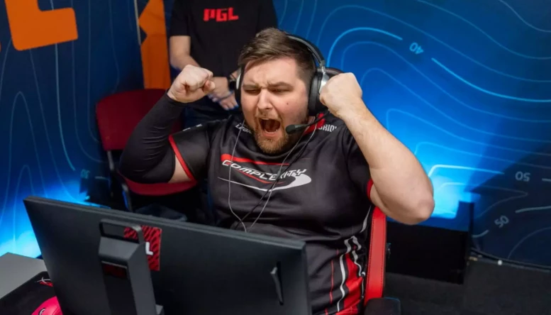 complexity-win-psg-bucharest16