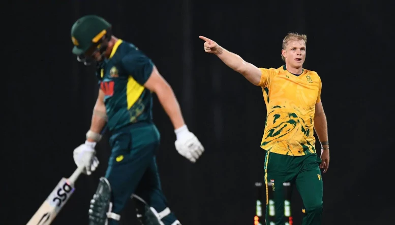 Corbin Bosch Proteas v Australia 2025 2nd T20I Darwin alamy