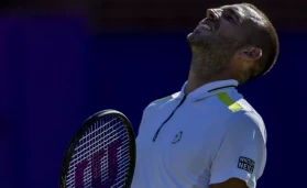 Dan Evans.