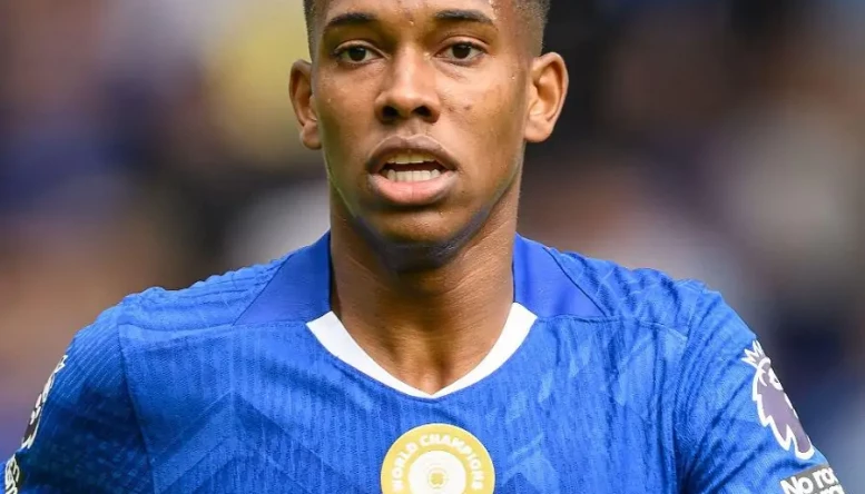 Estevao of Chelsea in action