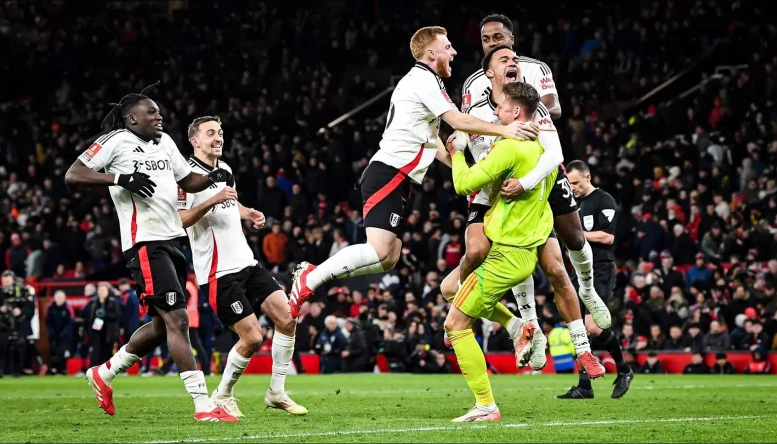 fulham-players-celebrate-with-their-goalkeeper-bernd-leno-who-saved-two-penalties16