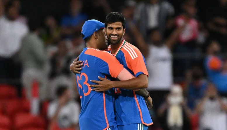 India Washington Sundar v Australia 4th T20I 2025 alamy