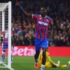 Ismaila Sarr of Crystal Palace celebrates after scoring