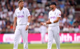 James Anderson and Ollie Robinson.