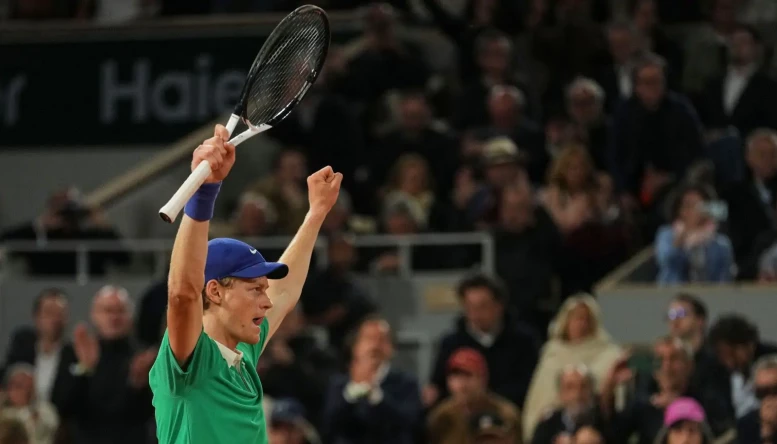 Jannik Sinner v Djokovic 6 June, 2026.jpg
