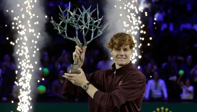 Jannik Sinner wins 2025 Paris Masters alamy