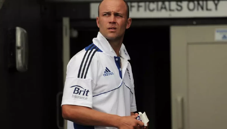 Jonathan Trott.