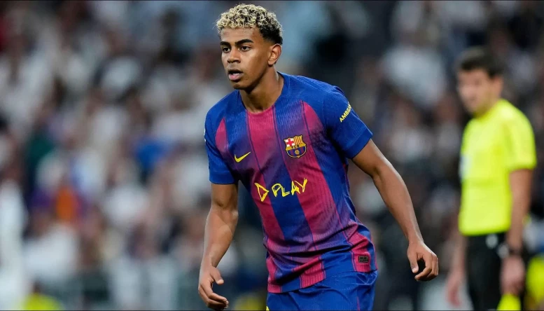 Lamine Yamal of FC Barcelona in action