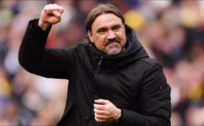 leeds-united-manager-daniel-farke16.webp