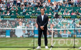 Roger Federer.