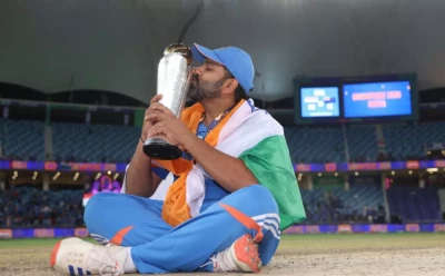 rohit-sharma-kissing-champions-trophy16.webp